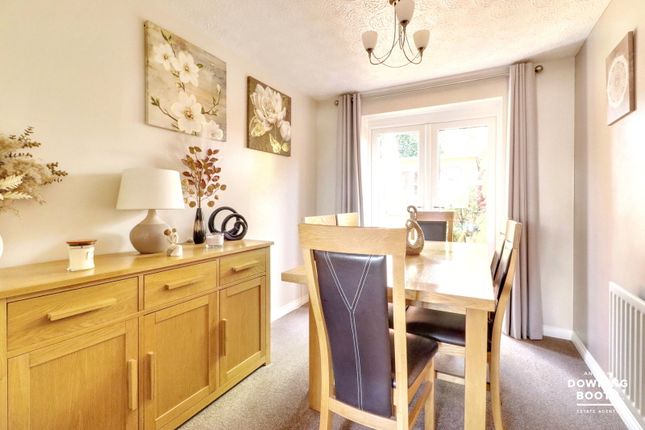 47, Quantock Close, Walsall photo 4