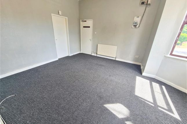 Flat C, 108 Compton Road, Wolverhampton photo 4