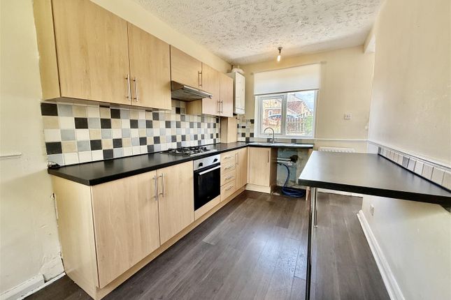 25, Moore Crescent, Birtley photo 4