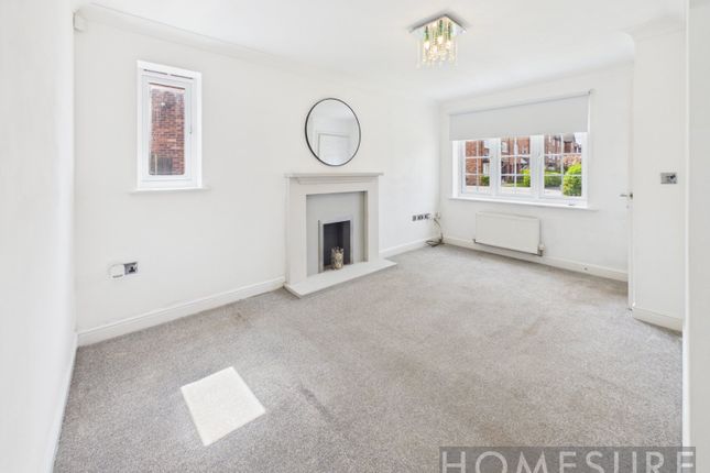 6, Stokes Close, Halewood photo 2