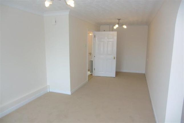 Hedingham Place, Spring Way, Sible Hedingham photo 5