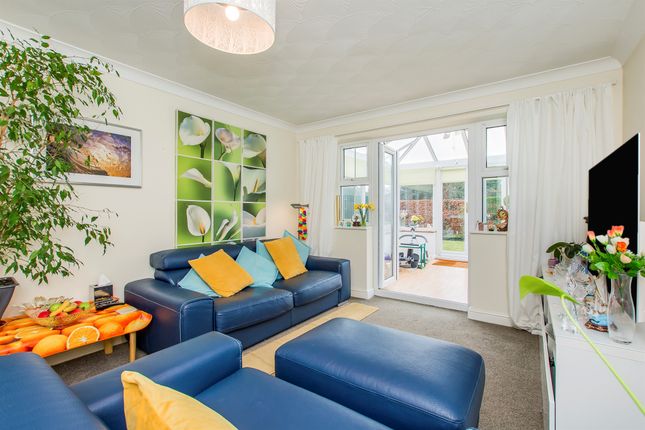 7, Mill Close, Skegness photo 3