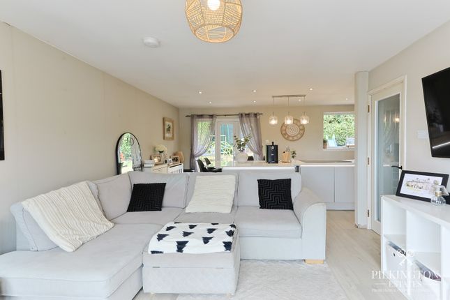 35 Sunnybanks, Hatt, Cornwall photo 4