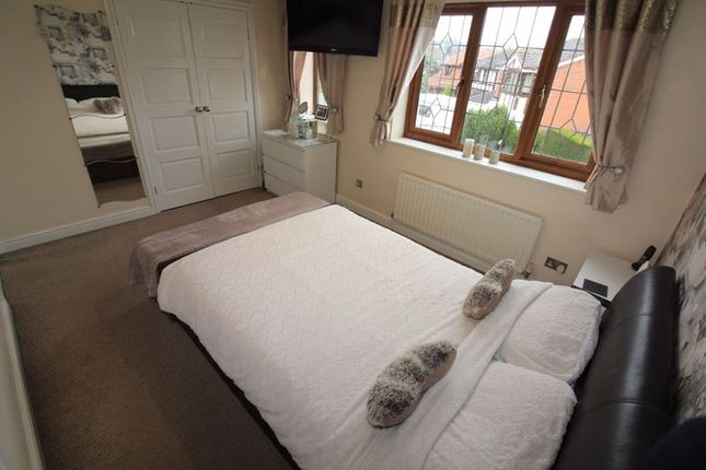 Detached house for sale in Stratford Close, Milking Bank, Dudley