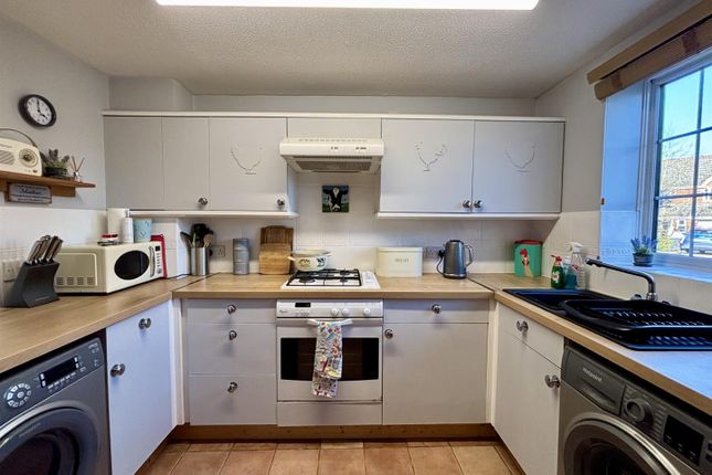 5, Plantagenet Way, Gillingham photo 4