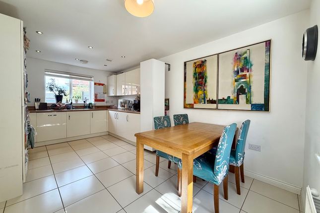 54, Stewkley Road, Wing photo 3