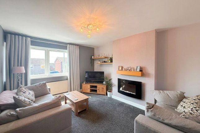 7 Easedale Gardens, Gateshead photo 2