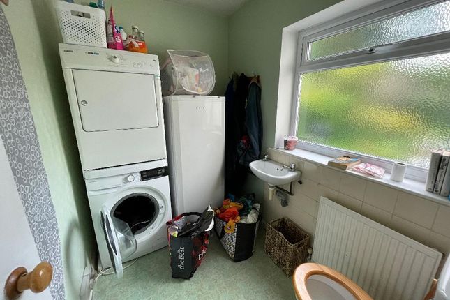 76, Westbourne Avenue, Hull photo 3