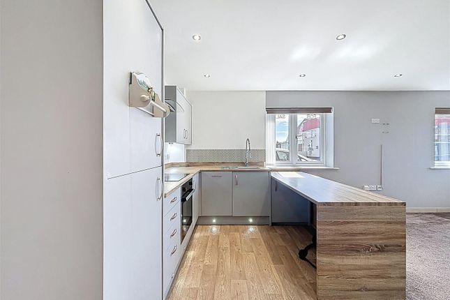 Apartment 11, Broadway House, Broadway, Hornsea photo 4