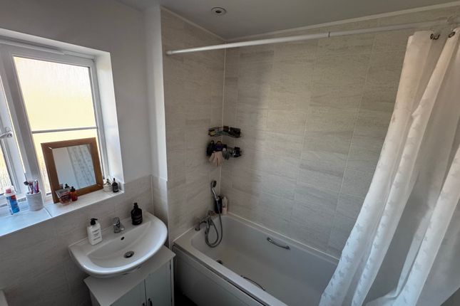 34, Turnberry Drive, Corby photo 4