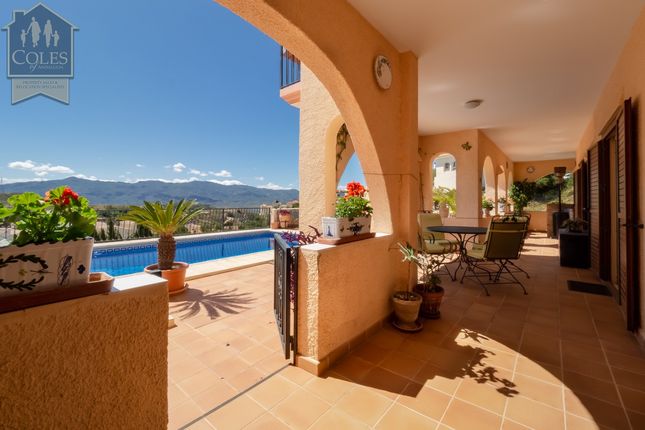 Villa for sale in El Pinar De Bedar, Bédar, Almería, Andalusia, Spain
