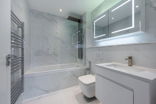 Flat for sale in Clarendon Court, 33 Maida Vale