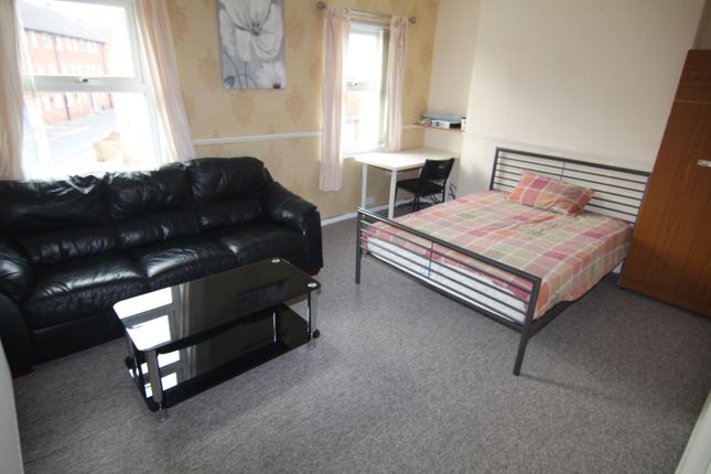 Thumbnail Flat to rent in Gort Place, Gilesgate, Durham