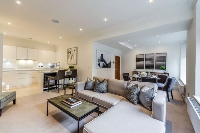 Thumbnail Flat to rent in Palace Wharf, Rainville Road, London