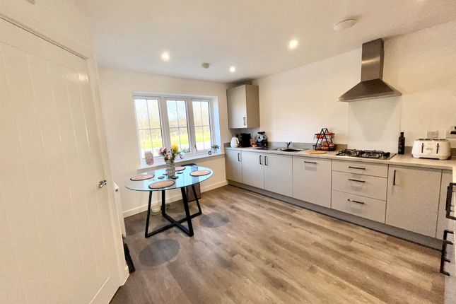 3-bed other on 10, Islip Grove, Peterborough, £275,000