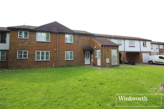 Thumbnail Flat to rent in Farm Close, Borehamwood, Hertfordshire