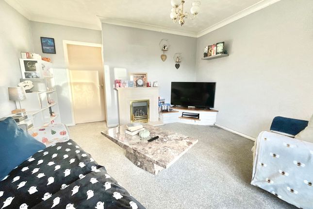 8 Maple Close, Stoke-On-Trent photo 3