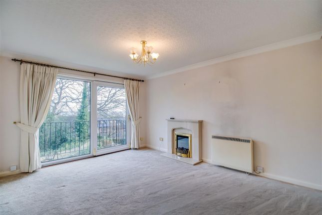 8A, Twitch Hill, Wakefield photo 4