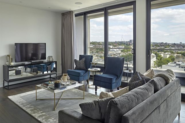 Thumbnail Penthouse for sale in Finchley Road, London
