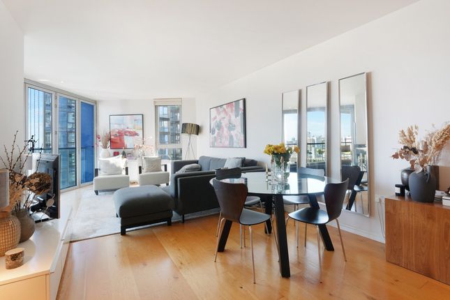Flat Apartment 603, Mandel House, Riverside Quarter, London photo 4