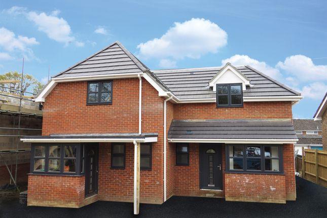 Houses for Sale in Station Road, Alderholt, Fordingbridge SP6 - Station