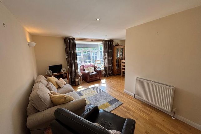 38, West Street, Olney photo 4
