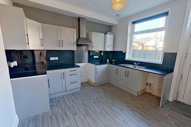 94, Bartle Lane, Bradford photo 3