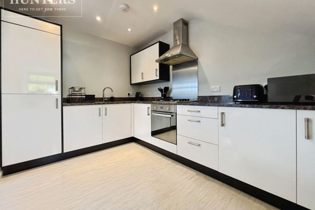 33, Dearne Court, Barnsley photo 4