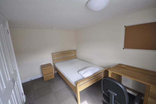 Room to rent in Gloucester Place, Cheltenham