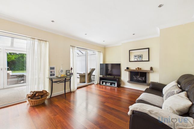 6, Clifton Green, Clifton photo 3