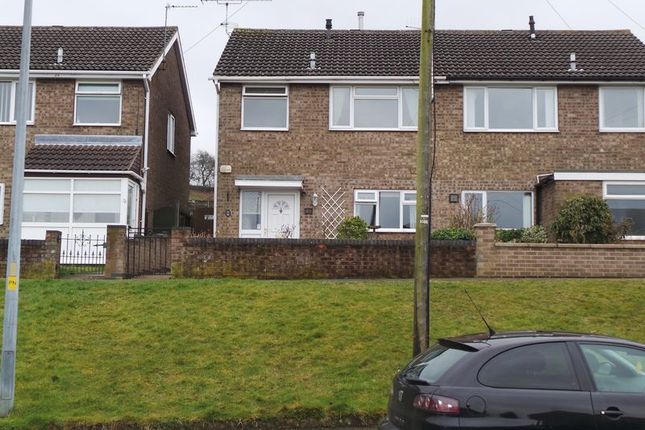 3 bed semi-detached house to rent in Fifth Avenue, Grantham