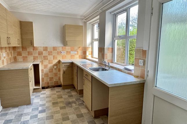 40, Landreath Place, St Blazey photo 3