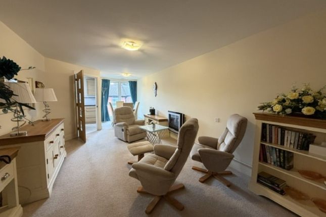 29 Booth Court, Handford Road, Ipswich photo 2