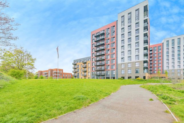 Thumbnail Flat for sale in Television House, Meridian Way, Southampton