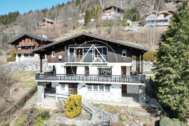 Chalet for sale in Morzine, Haute-Savoie, Rhône-Alpes, France