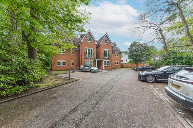 Thumbnail Flat for sale in Portsmouth Road, Camberley