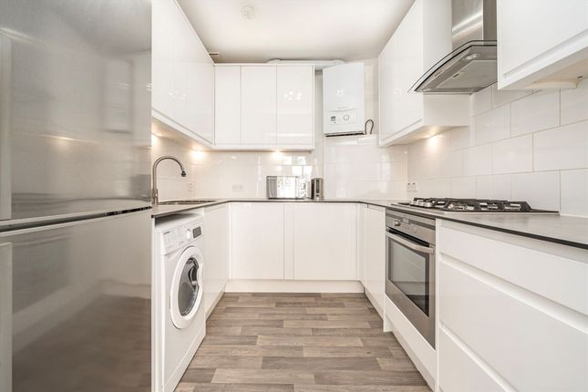 Flat 3, 111, Canterbury Road, London photo 3