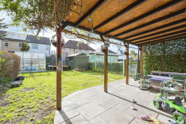 41, Magnolia Road, Southampton photo 3