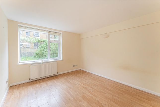 Flat 2, 69, Johnson Street, London photo 3