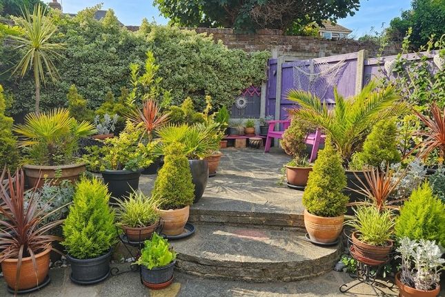 16, Stone Gardens, Broadstairs photo 2