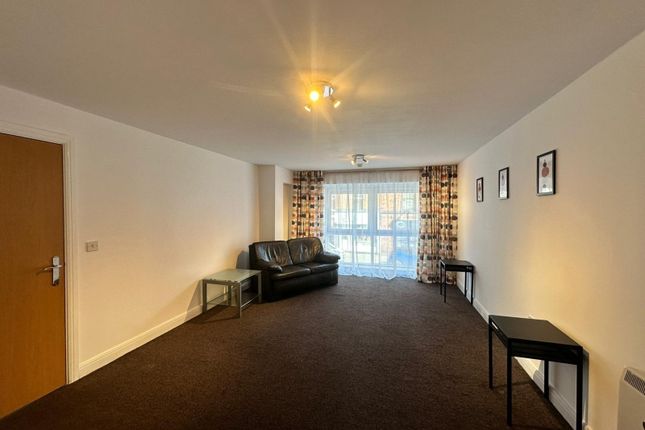 Apartment 1, Royal Plaza, 2 Westfield Terrace photo 5