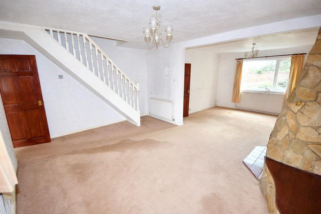 13, Harrowick Lane, Northampton photo 4