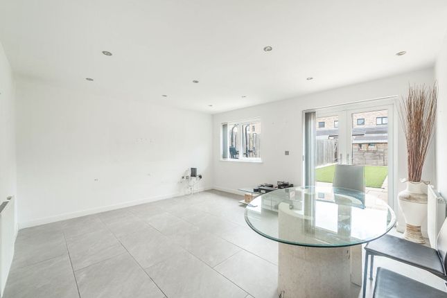 Fenton Road, Harrow photo 3