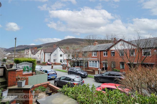 19, Annisfield Avenue, Saddleworth photo 2