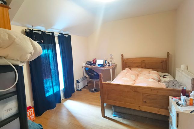 Thumbnail Flat to rent in William Street, Swansea