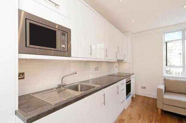 Flat 230, London photo 2