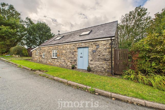 The Old Smithy, Fishguard photo 2