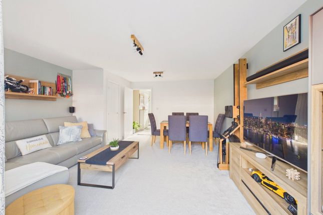 Heasman Place,29, Horsham photo 4