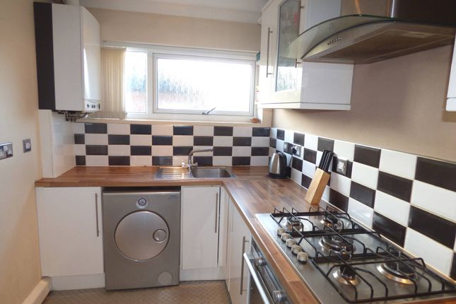 51 Tythe Road, Leagrave photo 3