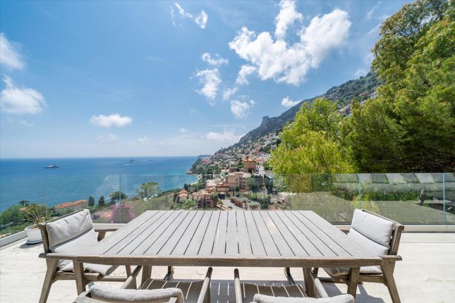 Villa for sale in Roquebrune Cap Martin, Alpes Maritimes, Provence Alpes Cote D'azur, France